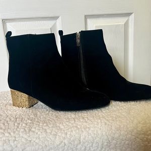 Black Suede Ankle Boots with Gold Glitter Kitten Heel | Size 8.5 | party shoes